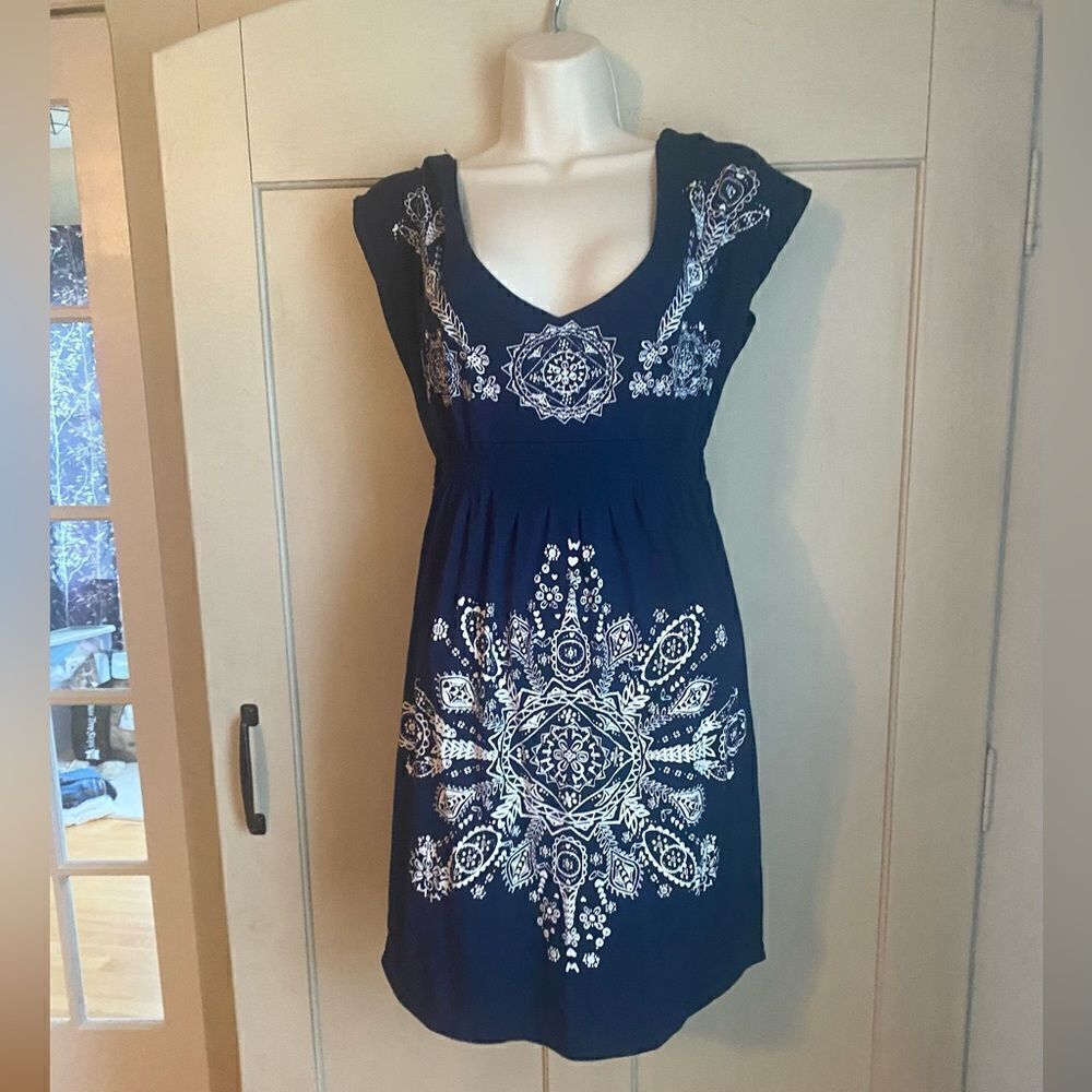 VENUS Navy White Medallion Cover Up Dress Small